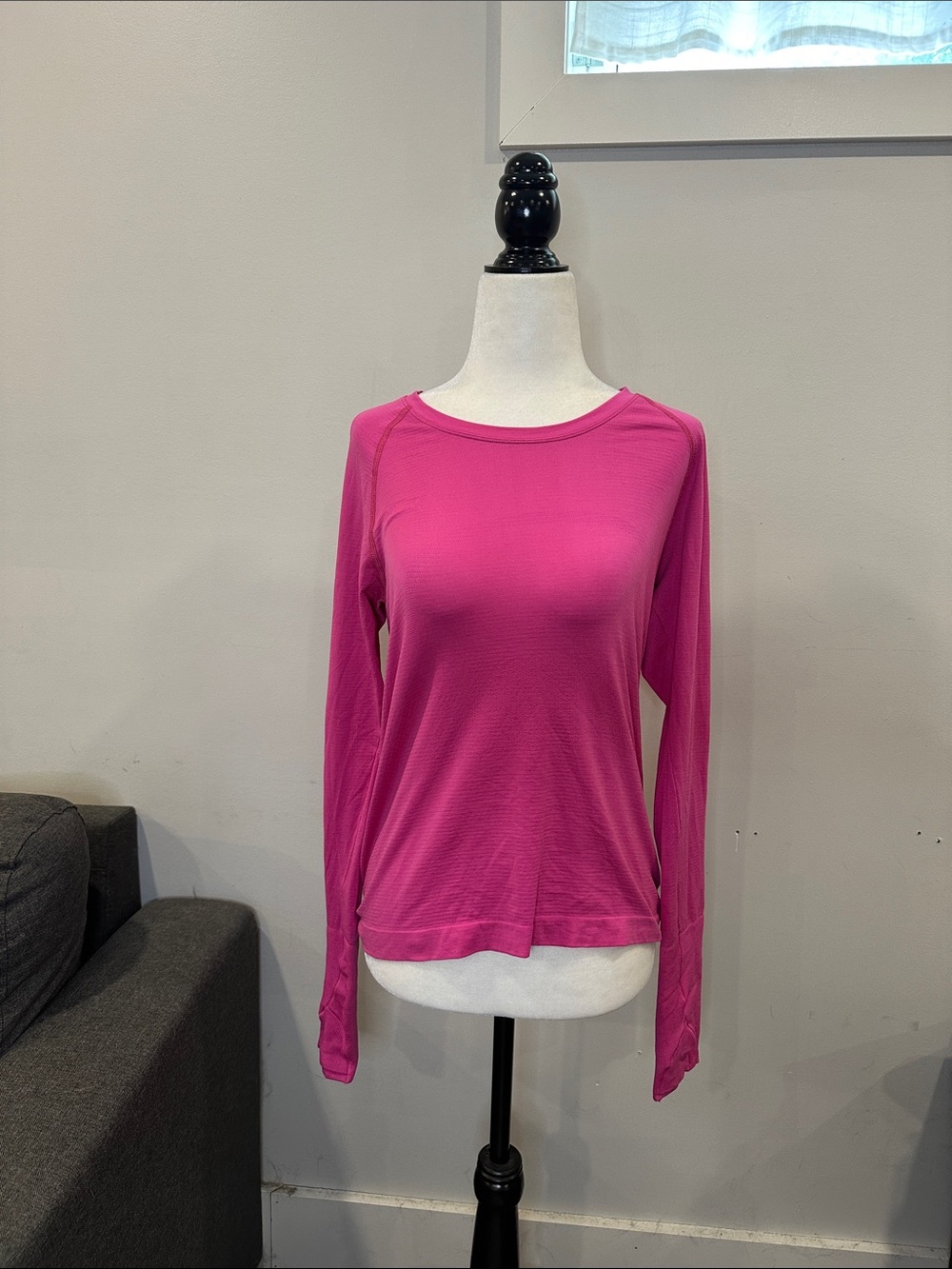Lululemon Swiftly Tech Long-Sleeve Shirt 2.0 *Race Length - Picture 2 of 4